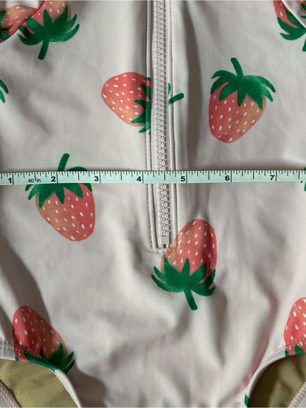 Old Navy Pink Strawberry Long Sleeve Rashguard Swimsuit 12-18M Girl Toddler Zip - Picture 8 of 10